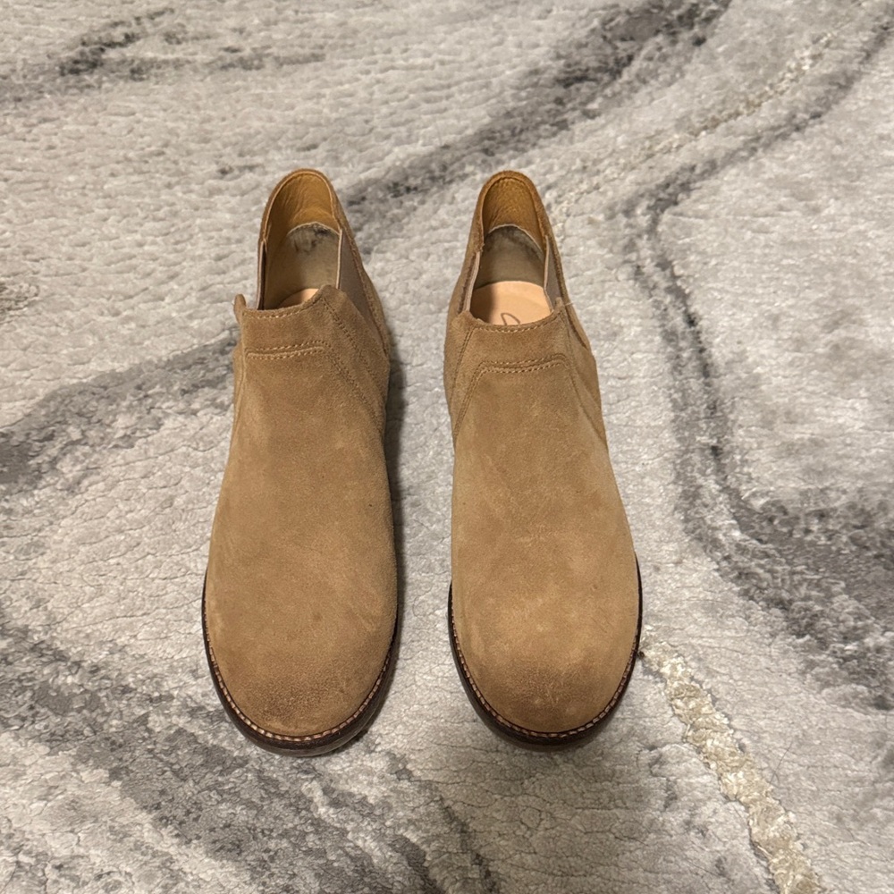Womens Tan Suede Slip-On Shoes